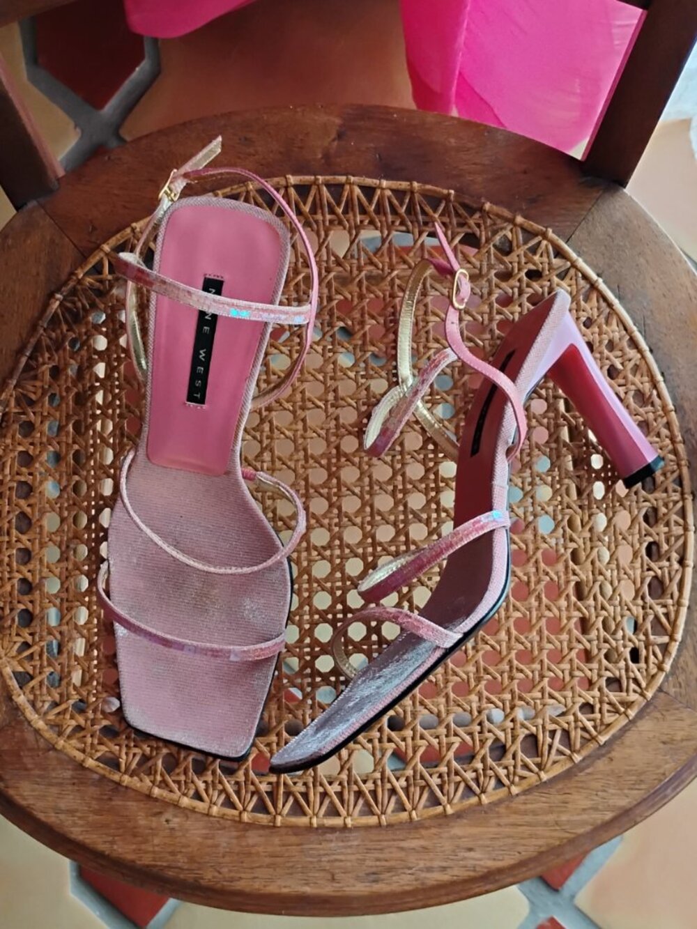 Vintage Rare 2004 Nine West Gabelle Pink Iridescent Sculpted 4" Heel EUC 9M